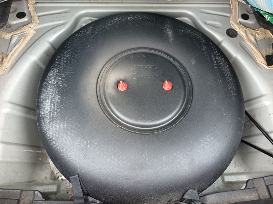 Тойота Аурис 1,6 124к.с. 2008 АГУ