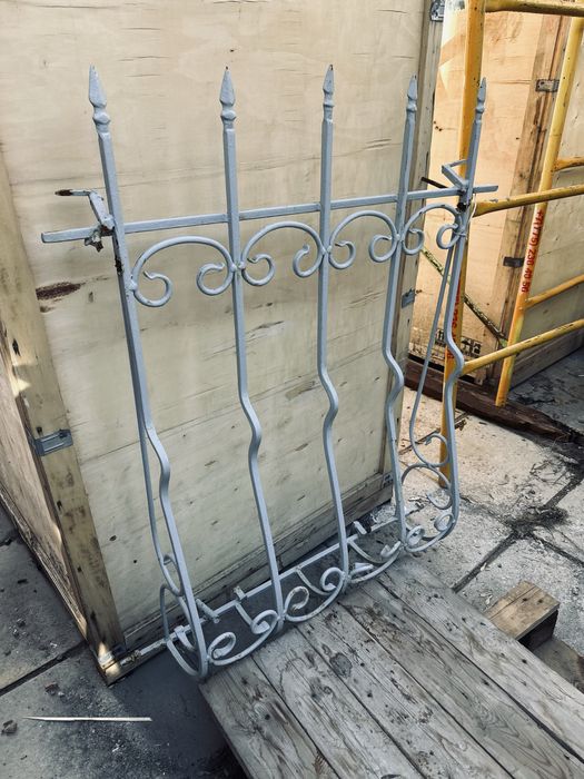 Решетка металлическая кованная