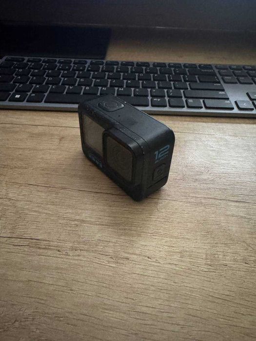 GoPro Hero 12 Black 4 baterii 2 incarcatoare si card 256gb