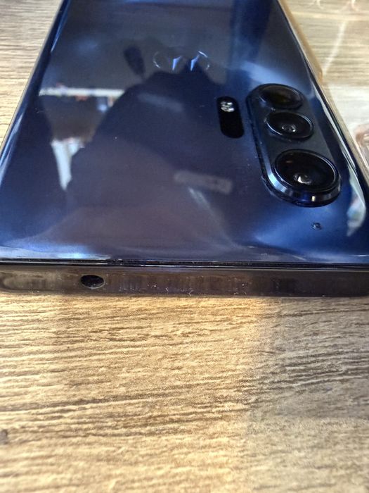 Motorola edge + 12/256gb Отличен !