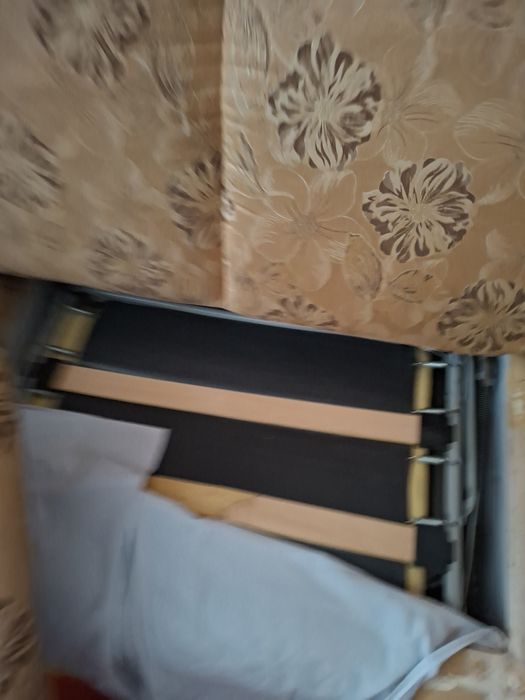 Отдам даром диван