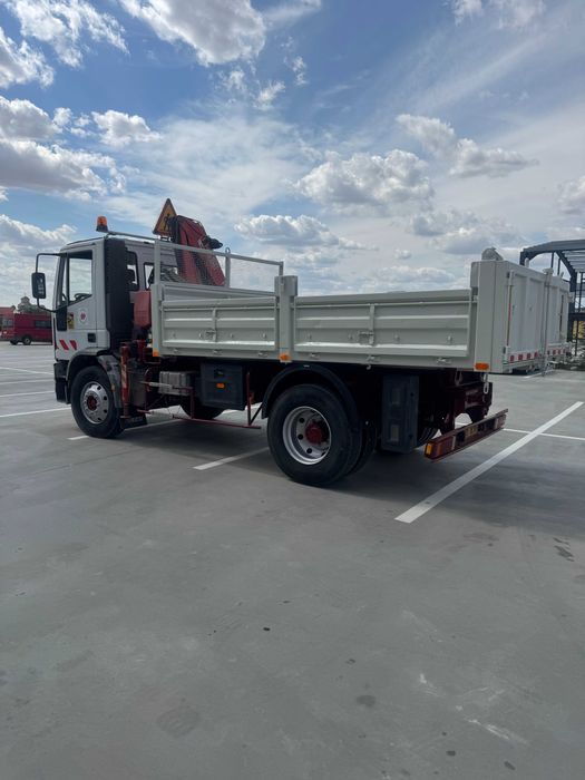 Basculanta Iveco cu macara 15 T