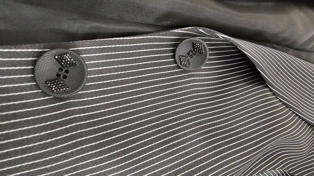 Costum damă negru lucios masura 40