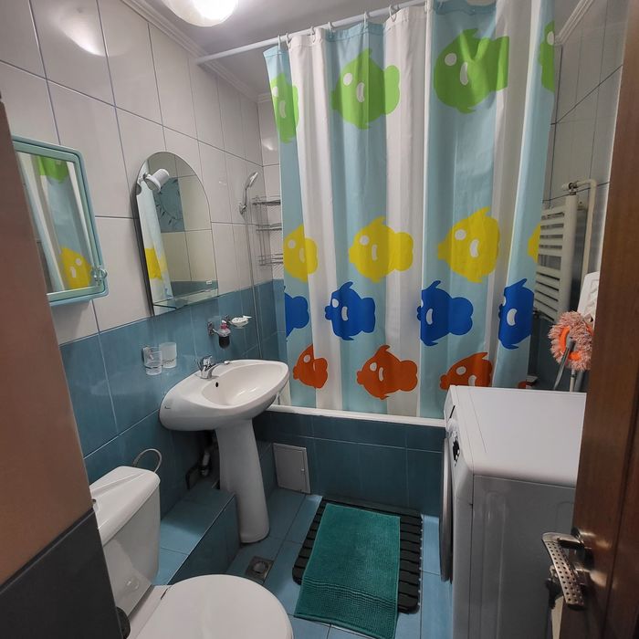 Închiriez apartament cu 2 camere.Sector 5