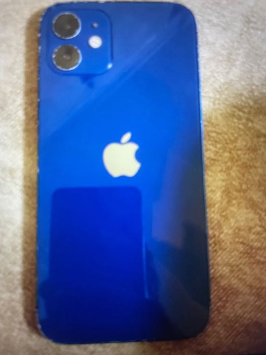 Vând iPhone 12 telefonul funcționează tot 76 capacitate