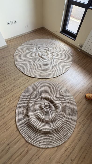 2 броя килимчета от Jysk