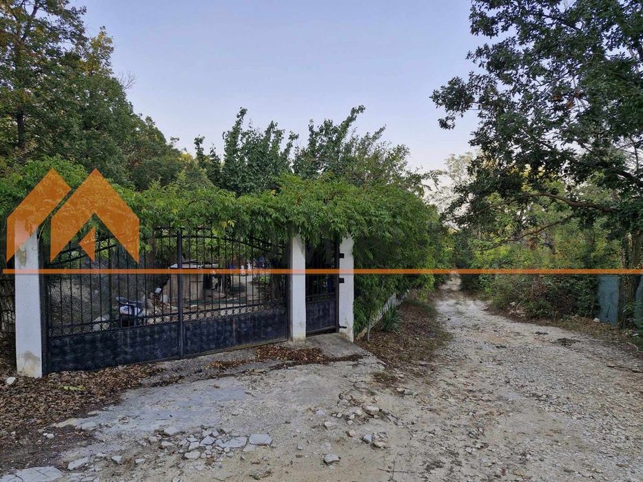 Парцел в Варна, област-м-т Манастирски рид площ 780