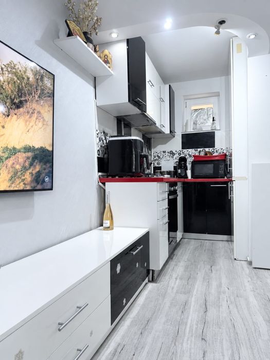 Vând apartament