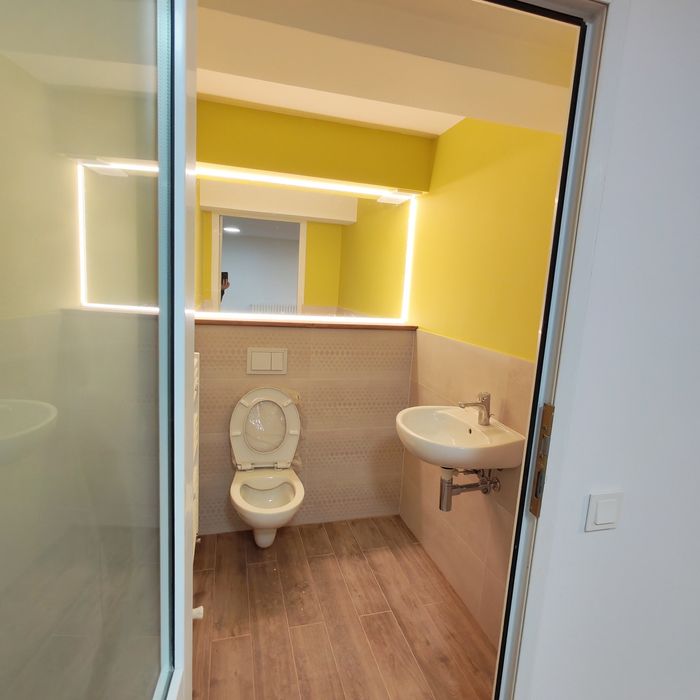 Închiriez spațiu comercial 120m2