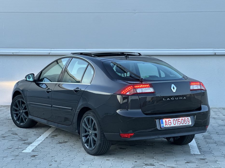 Renault Laguna 3 / Model Executive / 2012 / 1.5 dci - 110 cp / Panoramic / Alcantara