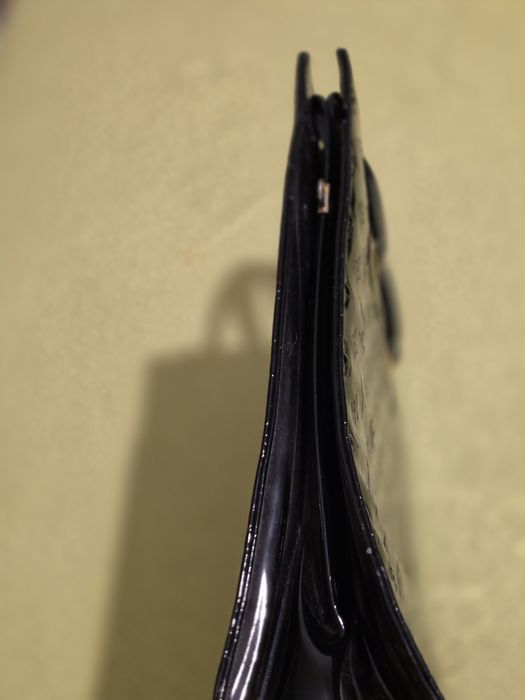 Естествен лак луксозна чанта Луи Вютон. Голям обем.