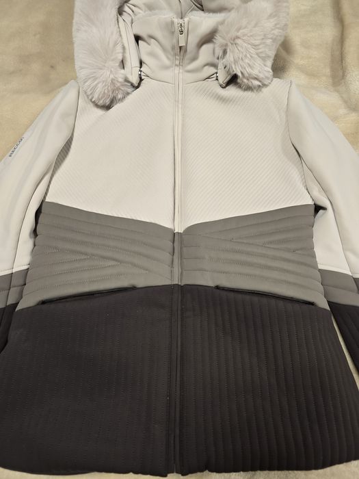 Ски яке OYSHO, колекция 25/26