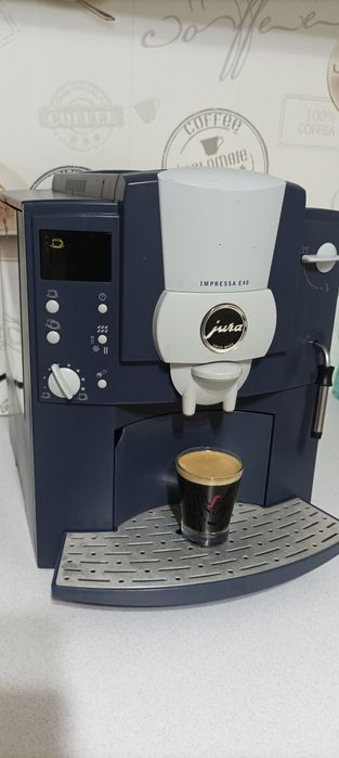 Espressor aparat cafea expresor JURA