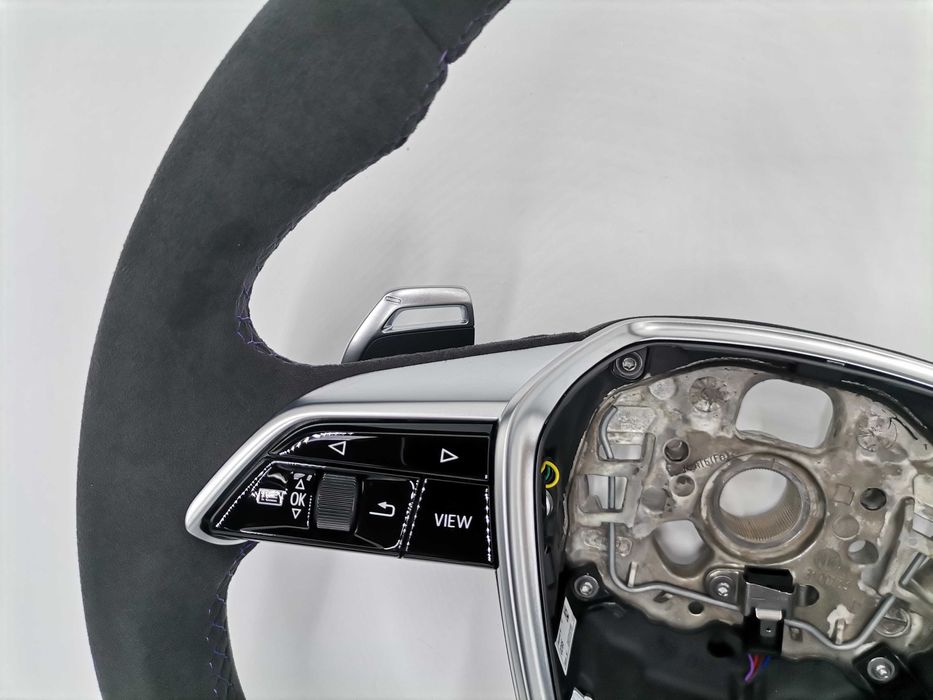 АЛКАНТАРА Нов Спортен Волан Audi E Tron GT RS A6 RS6 A7 RS7 4J3419091D