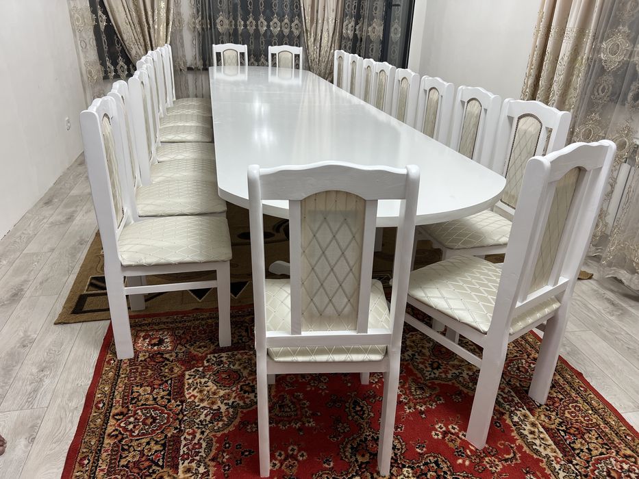 Стол и стулья комплект