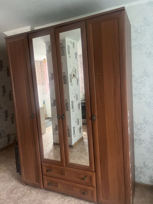Продам шкаф недорого