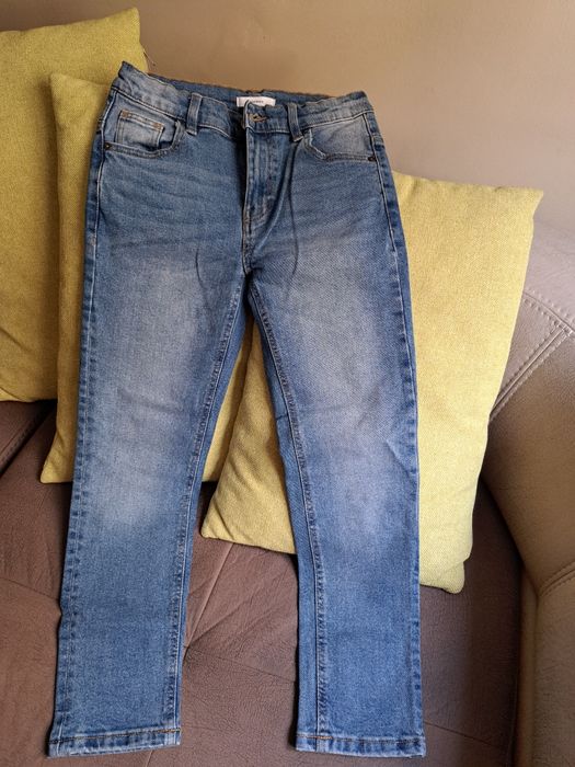 Предлагам дрехи за момче