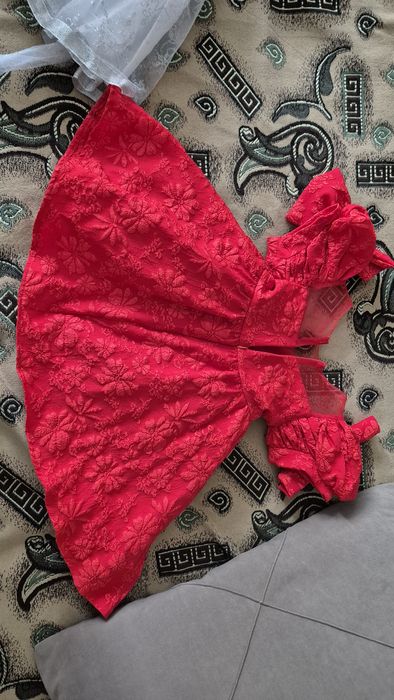 Продам платье на девочку