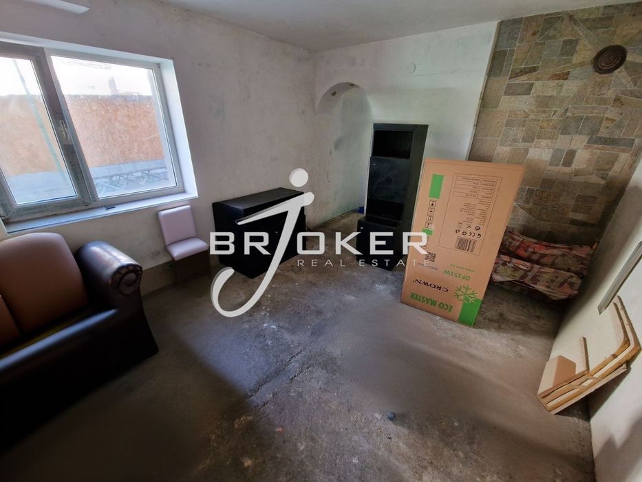 Продава се Къща в Кърджали, Център - 150 кв.м за 1234 €/кв.м - Снимка #8