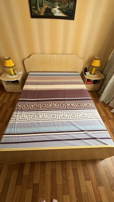 Кровать с матрасом 200х160 бу