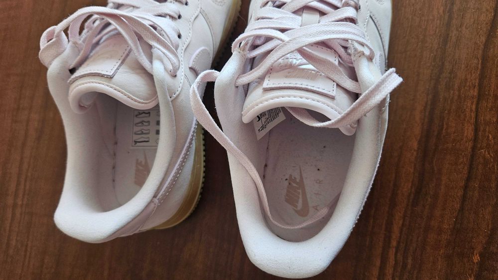 Nike Air Force 1 женски обувки маратонки 40 номер като нови