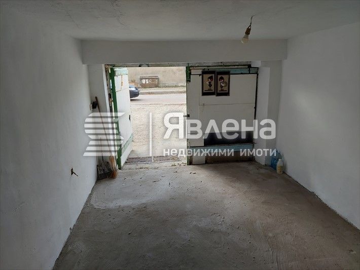 Продава се Гараж / Паркомясто в Варна, Автогара - 19 кв.м за 1579 €/кв.м - Снимка #1