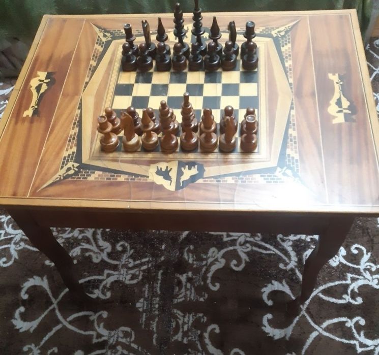 Шахматы со столом