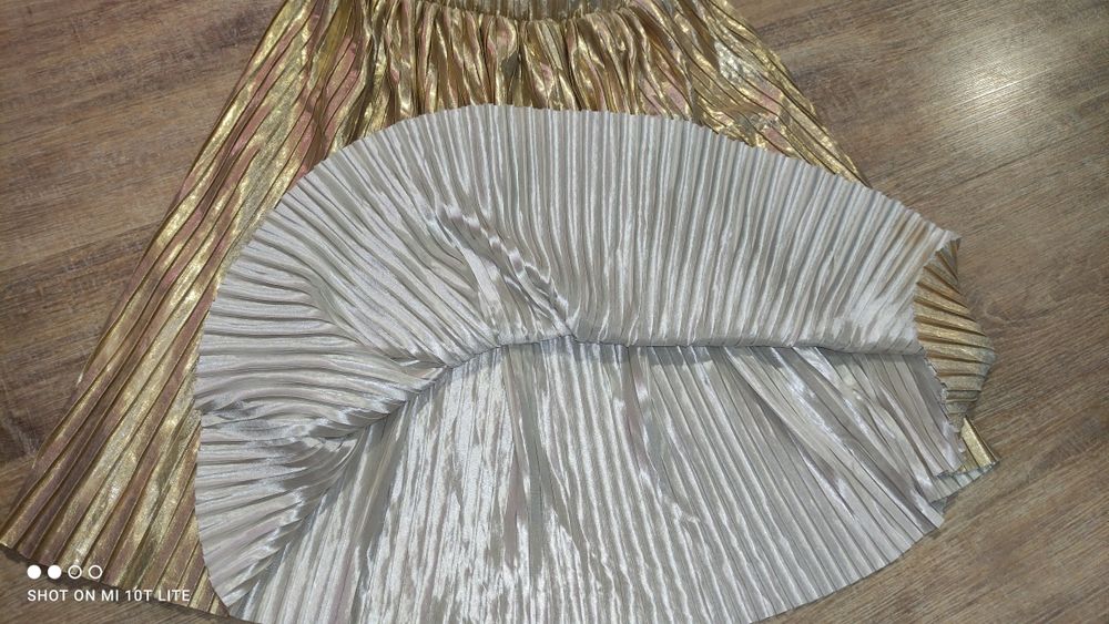 поличка на   H&M