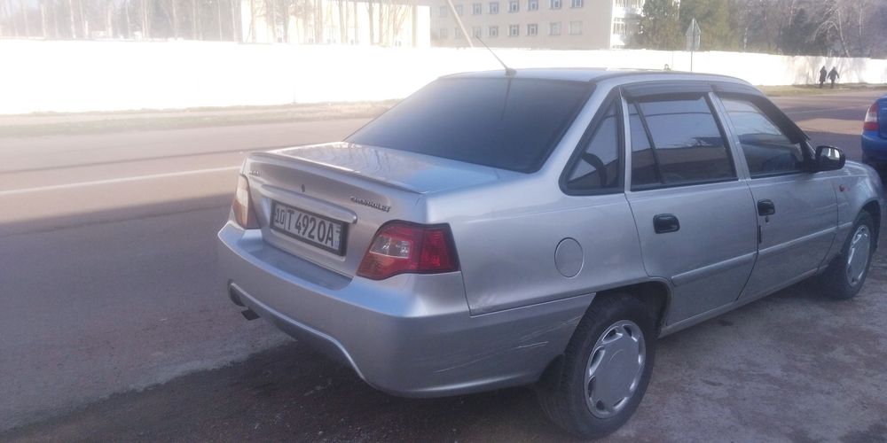 Продается нексия 2 год 2010