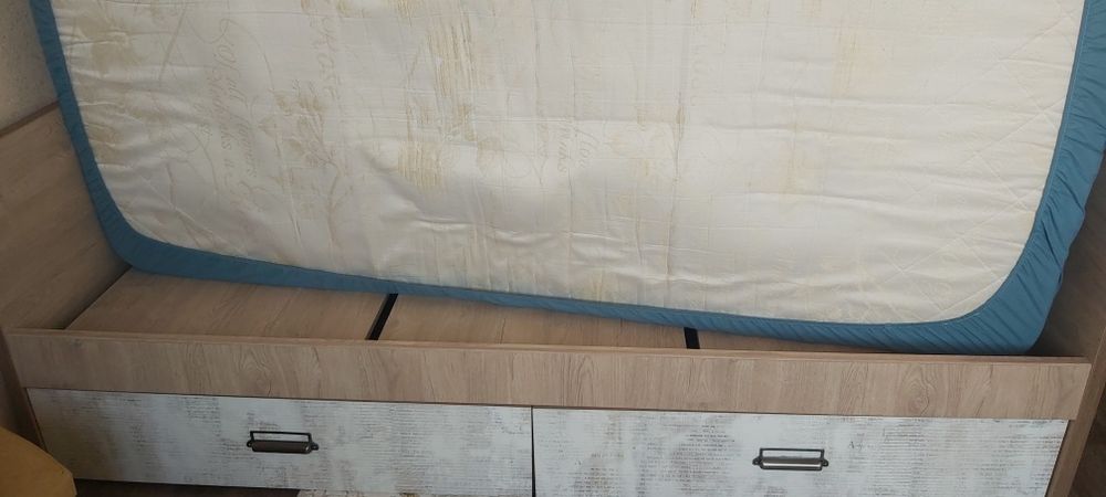 Кровать подростковая