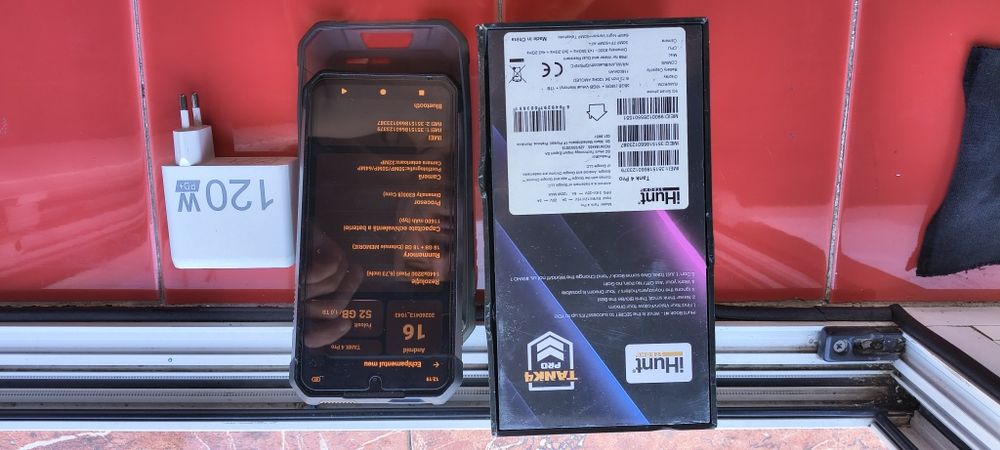 Tank 4 Pro Proiector