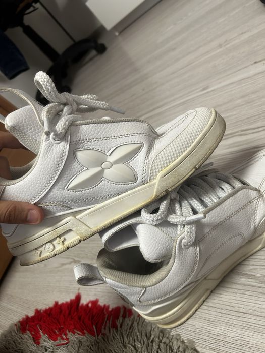 lv skates.