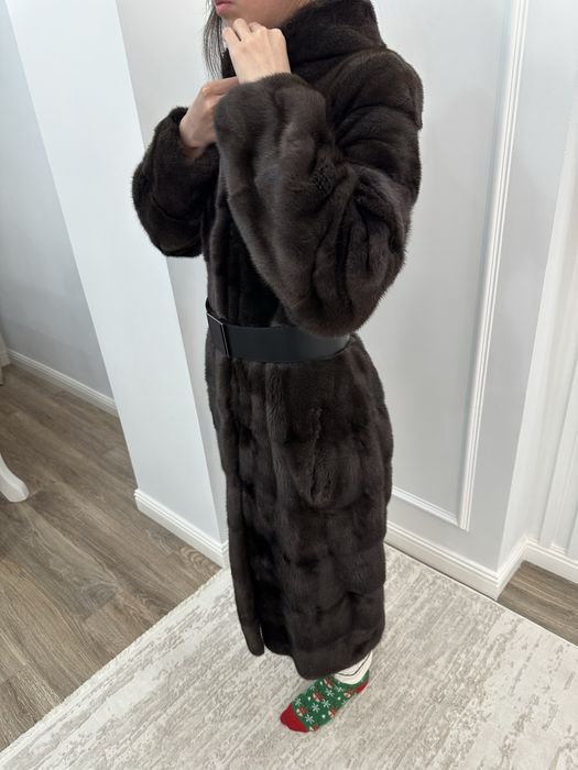 Продам норковую шубу