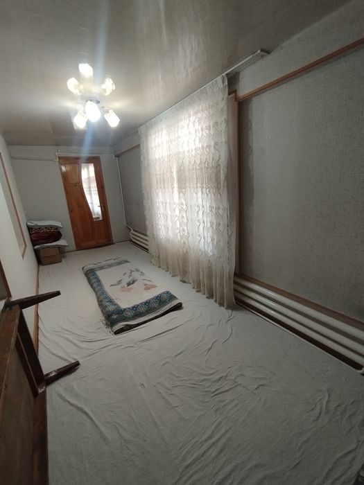 Perekryostka  katta yolni yuzida 350ming$ Uy 8 sotix