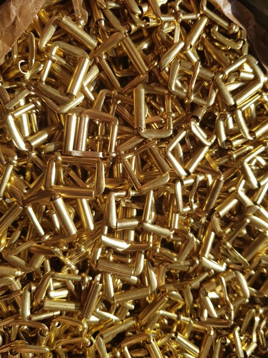 Catarame dimensiune 1.5o cm,  Made in italy, 3000 buc, preț 1 leu