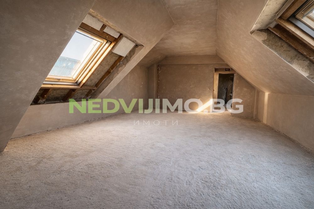 Продава се Тристаен апартамент в Варна, Генералите - 217 кв.м за 807 €/кв.м - Снимка #13