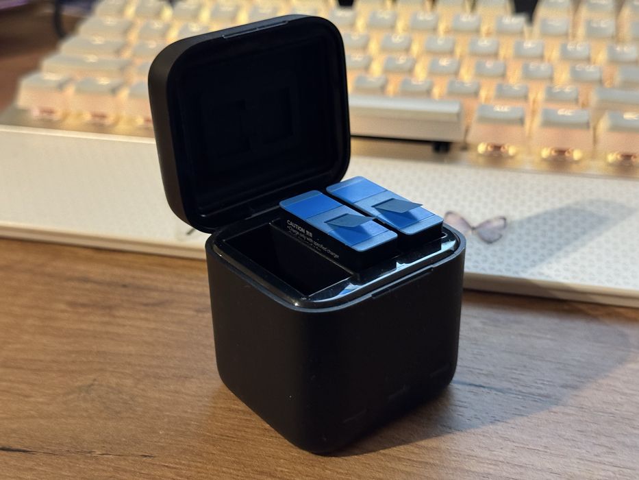 Go pro hero 9 + acumulatori si incarcator si filtru