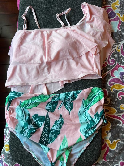 Нов бански размер 2 XL.