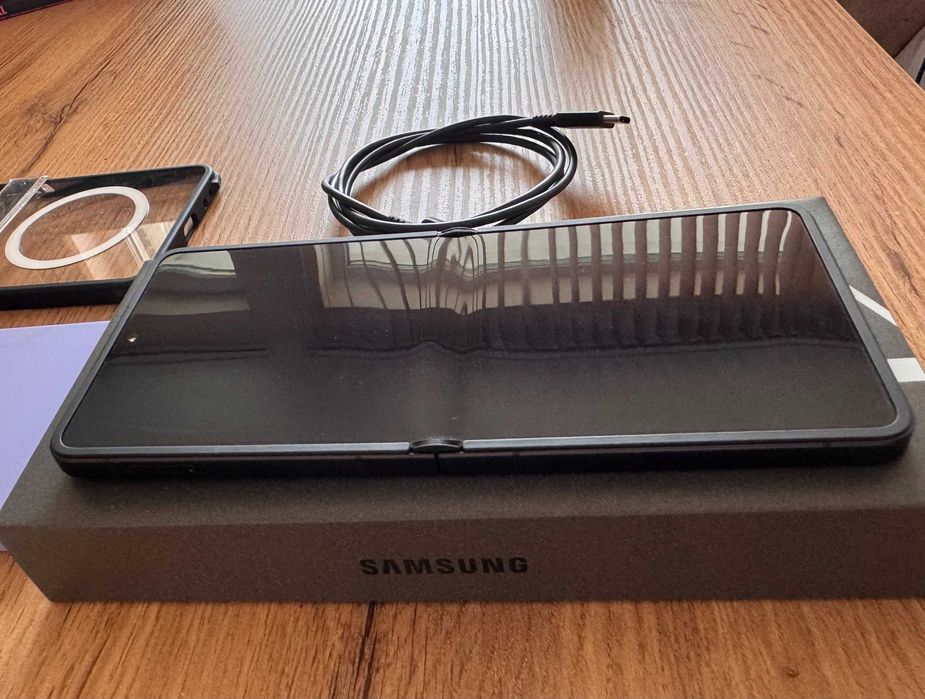 Samsung Galaxy Z Flip 7 256GB