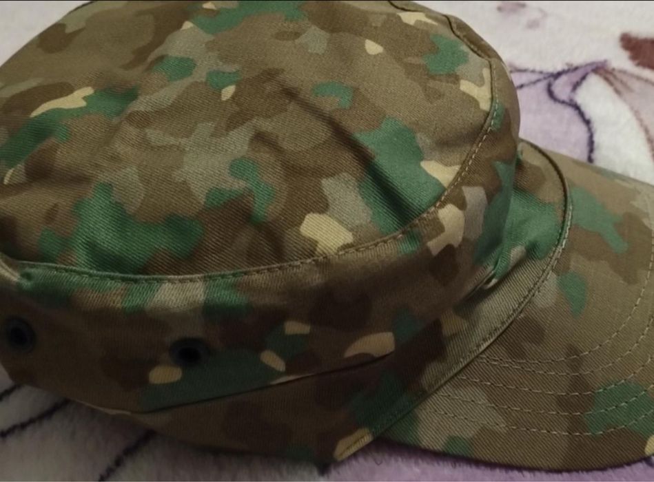 Tricouri combat noi