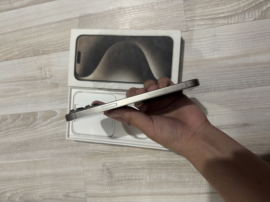 Айфон 15 про мах