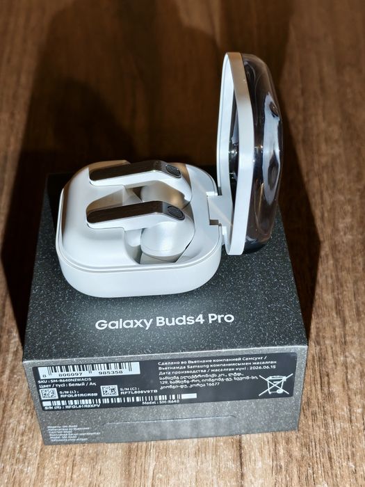 Наушники Samsung Galaxy Buds 4 Pro