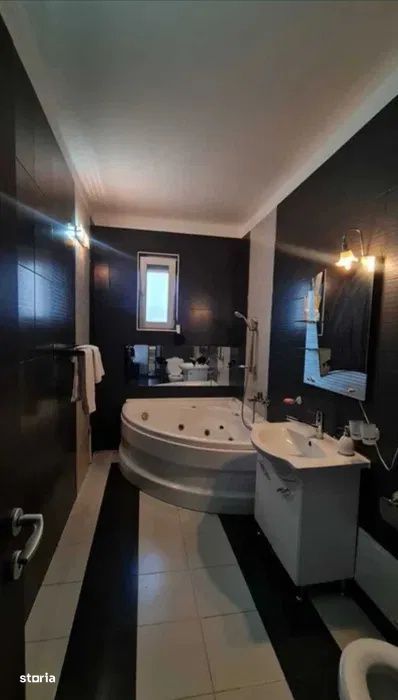 Penthouse, 2 camere semidecomandate, Zorilor
