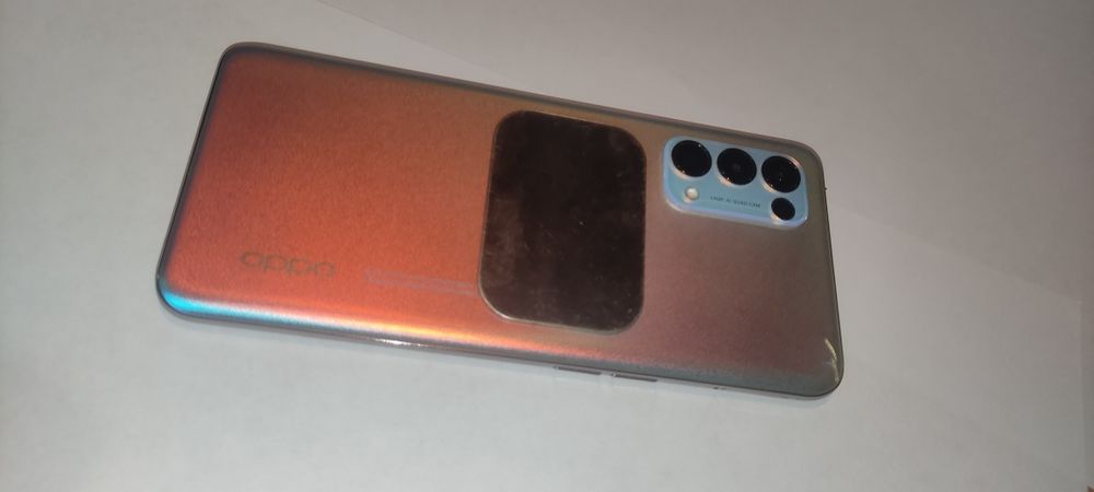 Oppo CPH2159 в хорошем состоянии