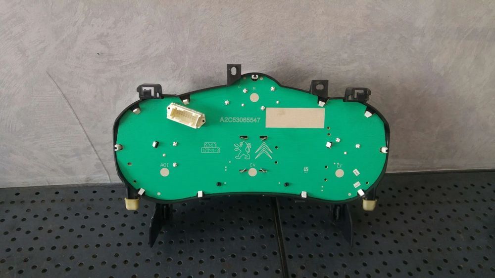 Ceasuri bord benzina peugeot 207 a2c53065547