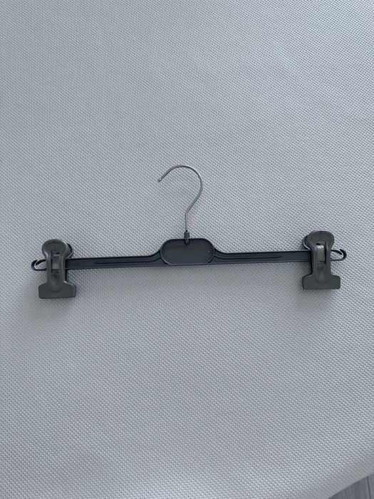 Продам вешалки для джинсы, юбок