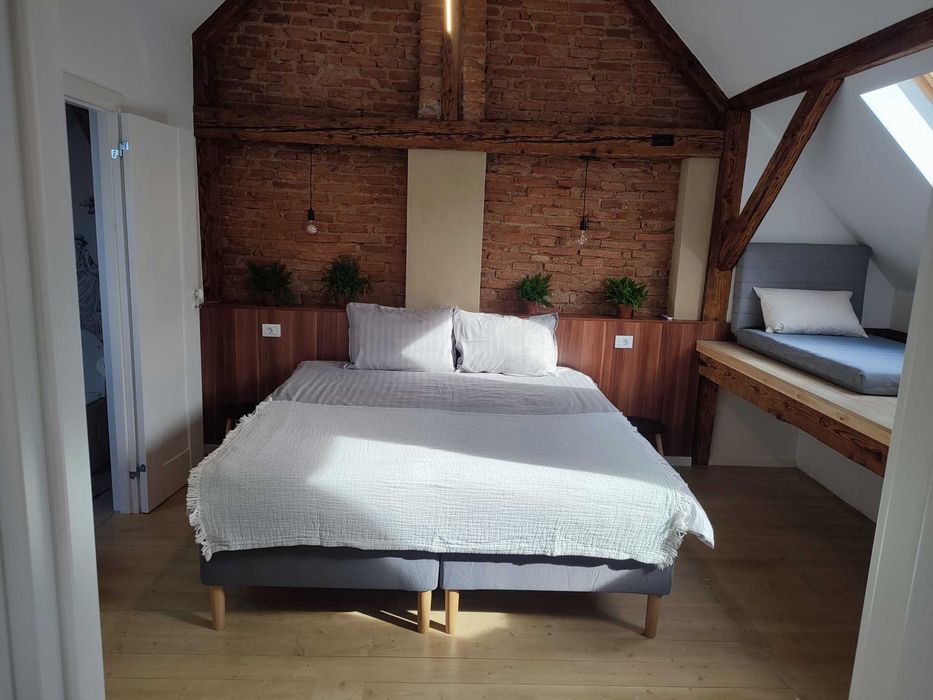 Apartament 2 camere la curte