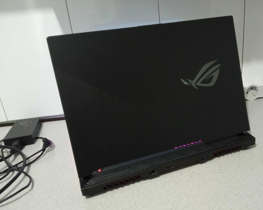 Laptop I7 GAMING EXTREM SSD 1000GB nvme placa video dedicata NVIDIA 16GB ram 2 placi video ecran IPS 15.6 inch ASUS ROG STRIX