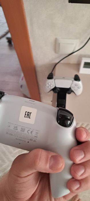 Продам PlayStation 5 fat с дисководом
