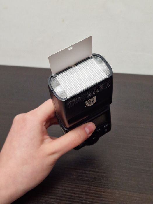 Sony ZV-E10 Kit cu 16-50mm PZ OSS II si Bliț Godox